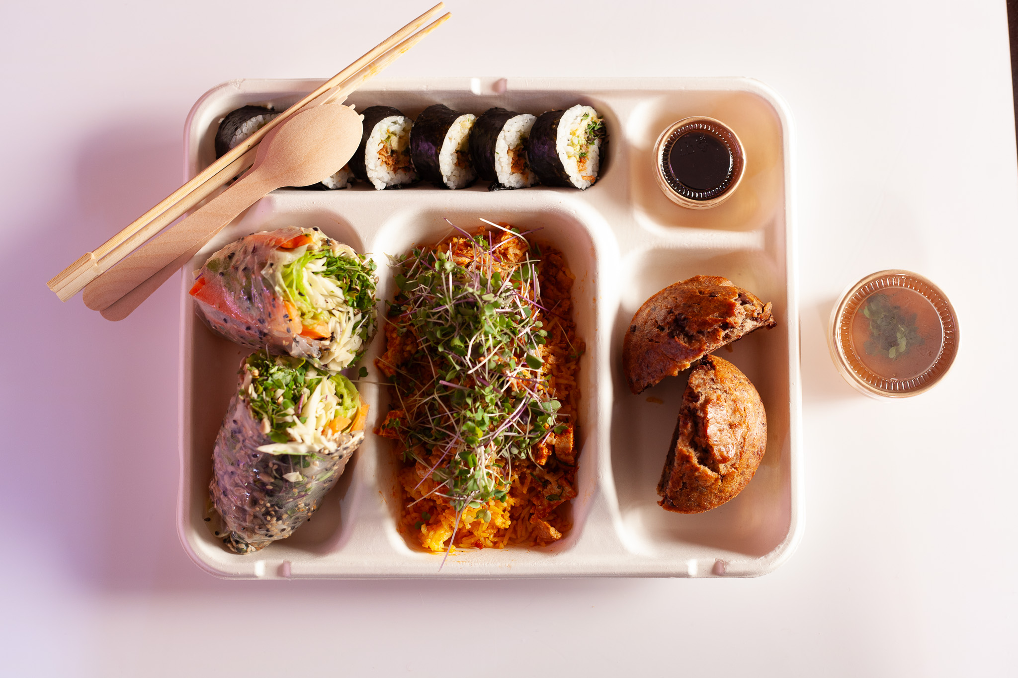Plateaux-repas végétaux Koumaï pour les entreprises dans le Gard